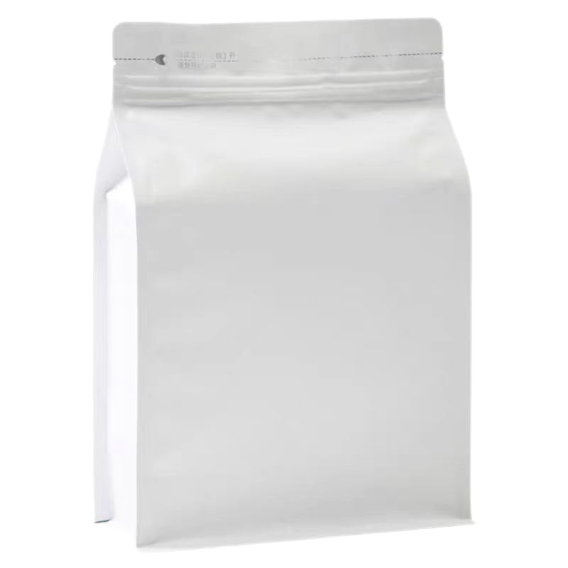 Classic Flock 10 LB Chicken Feed - a Hen Specific Feed Developed for The Health of hens and The Production of More and Better Eggs.
