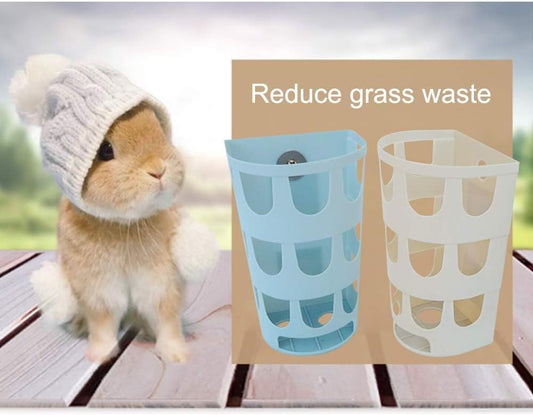 Hamiledyi Guinea Pig Hay Feeder，2PCS Bunny Hanging Cage Manger Hay Holder Rack for Small Animal Chinchilla Guinea Pig Rat-（Random Color）