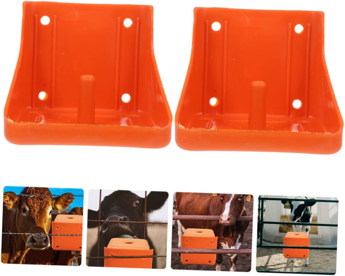 CAXUSD 2Pcs Thickened Salt Block Holders for Livestock Mixed Style Sheep Salt Lick Feeding Boxes with Lid and Spoon Durable Salt Containers for Cattle and Horses
