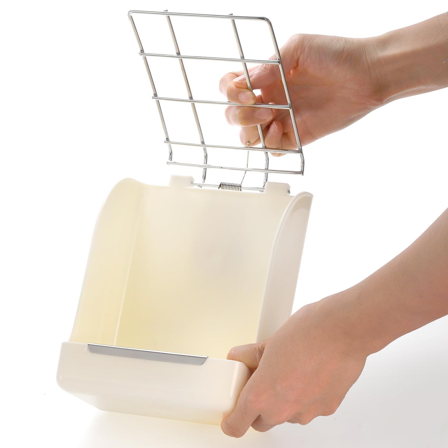 Foraineam 2 Pack Hay Feeder for Rabbits and Guinea Pigs - Plastic Food Bowl, Less Waste Rack Manger, Dispenser for Chinchillas and Other Small Animals