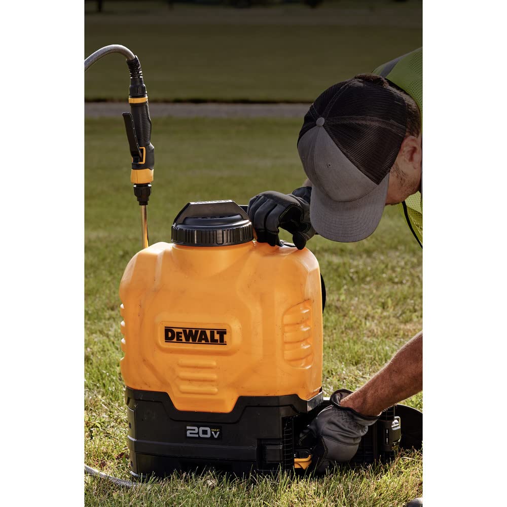 Dewalt 190681 20V MAX 4 gal. Lithium-ion Cordless Backpack Sprayer Kit (2 Ah)