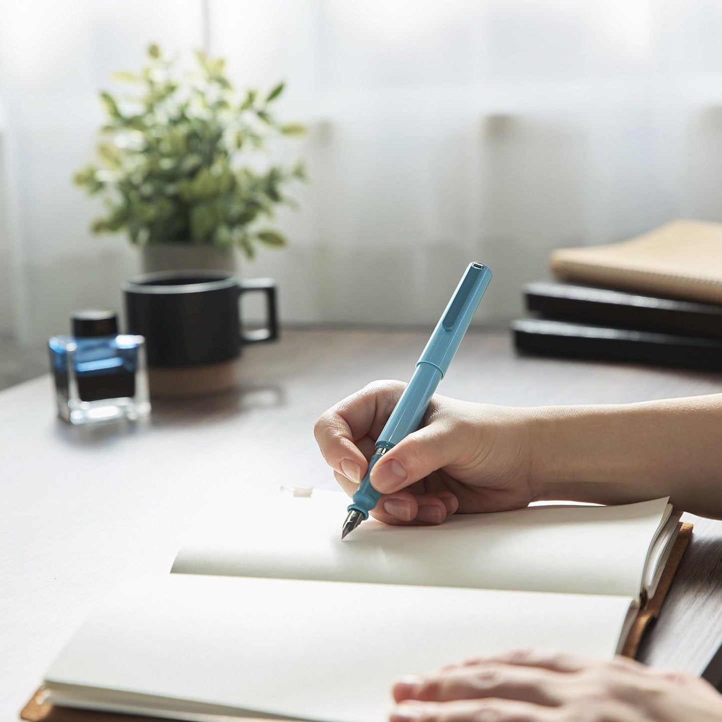 Sailor Fountain Pen TUZU ADJUST, Rotating Nib Feature and Natural Fit Grip, Includes 2 Ink Cartridges and Converter, Beginner, Everyday Use, Light Blue, Fine Point, 12-0541-241