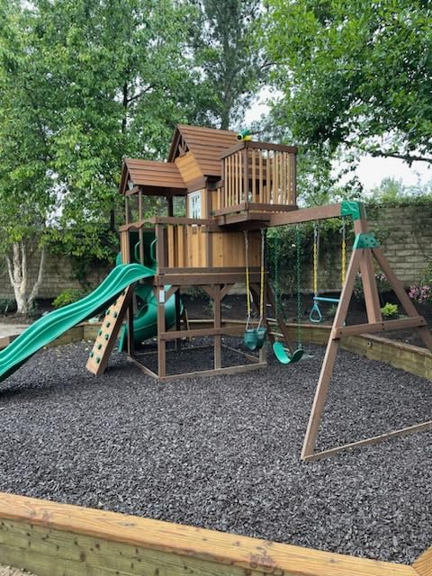 100% Wire-Free Rubber Mulch – Brown, 20 lb (0.8 cu ft) | Long-Lasting, Low Maintenance, Safe for Kids & Pets – Landscaping & Playground Ground Cover