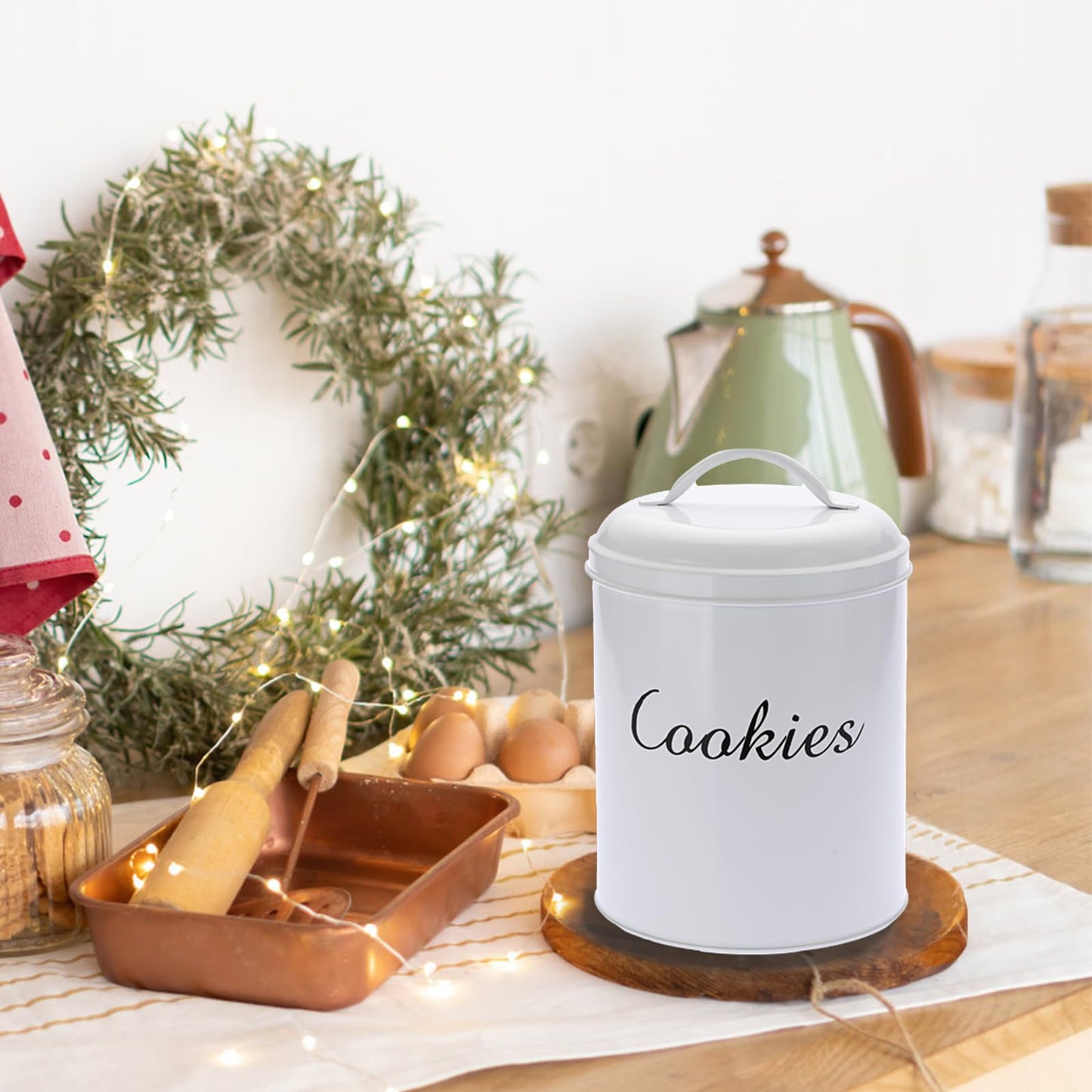 BSTKEY Large Cookie Tin, Airtight Cookie Snack Jars with Lid, Decorative Candy Canister, Baking Gift Tins Farmhouse Countertop Tinplate Box for Storing Patisseries, Puff Pastries Craft Supplies