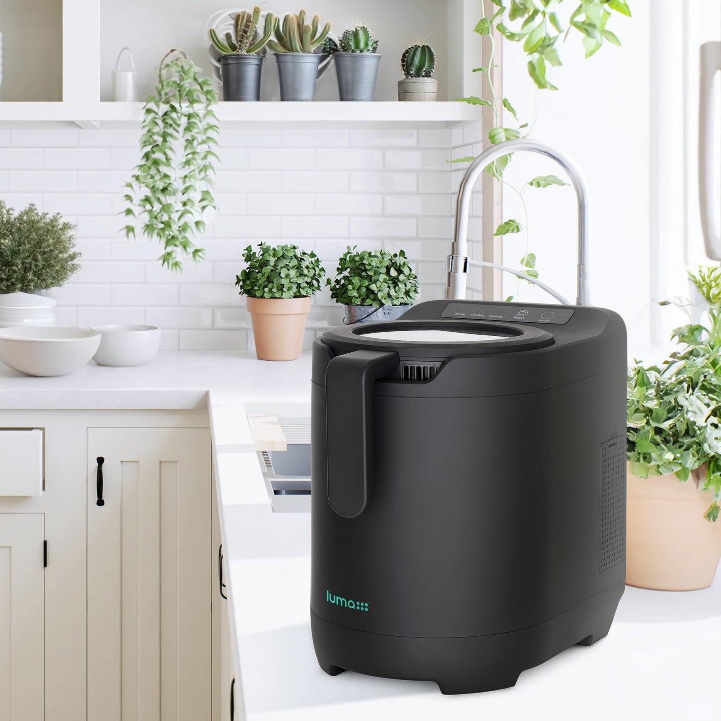 Luma Electric Kitchen Composter, 2.5L Capacity Odorless Countertop Compost Bin with Lid Clear-View Window, Smart Trash Can for Food Disposal, Turn Food Waste into Nutrient-Rich Plant Food