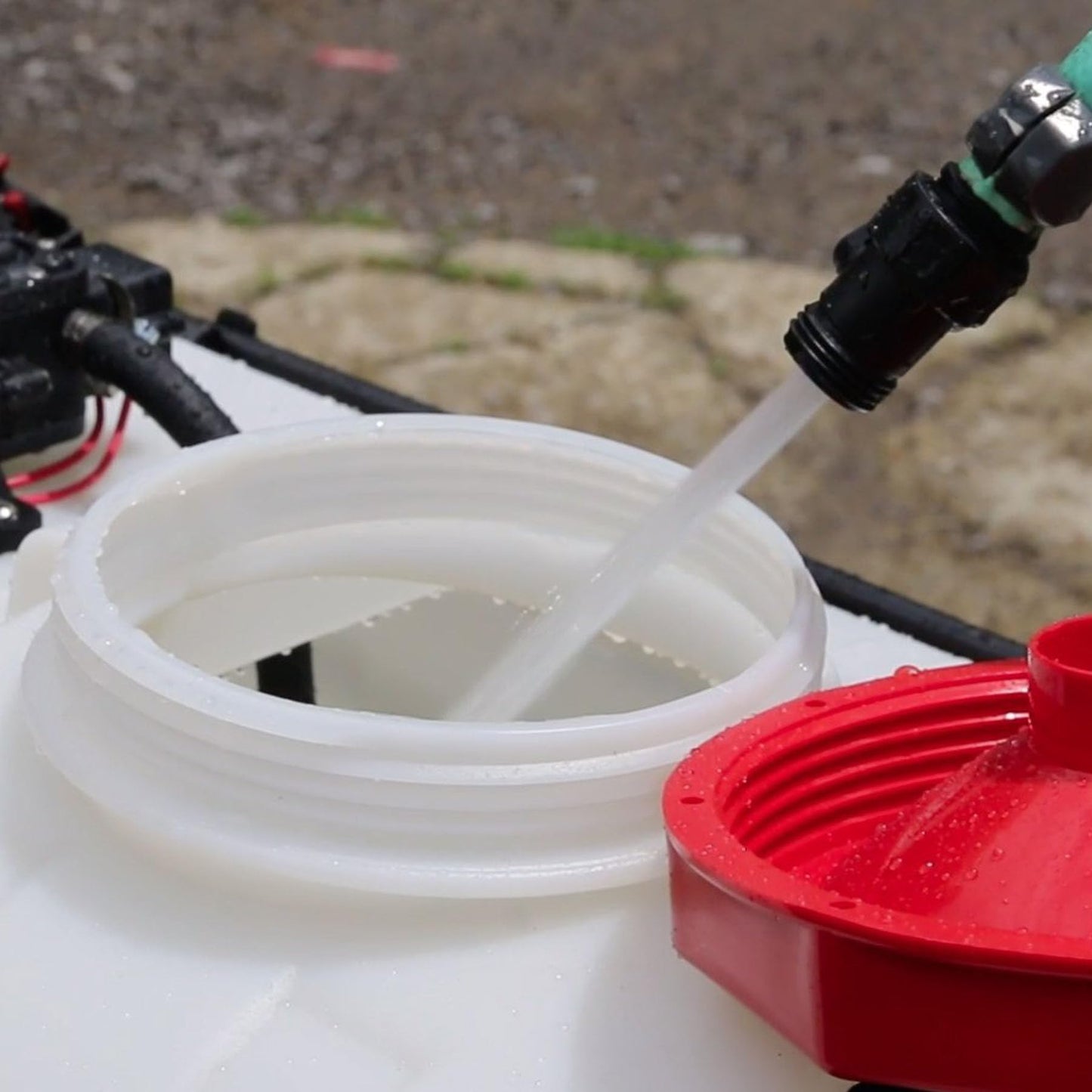 Chapin 25 Gallon Deluxe ATV/UTV Sprayer 97501 – Made in The USA, 2.5 GPM, 12V Quick Connect Pump, Universal Mount