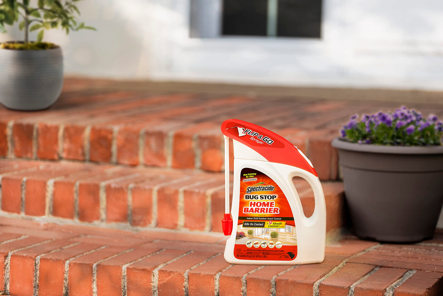Spectracide Bug Stop Home Barrier Indoor Plus Outdoor Bug Control With Flip & Go Sprayer Kills Ants, Roaches and Spiders on Contact, 0.5 Gallon, 1 Pack
