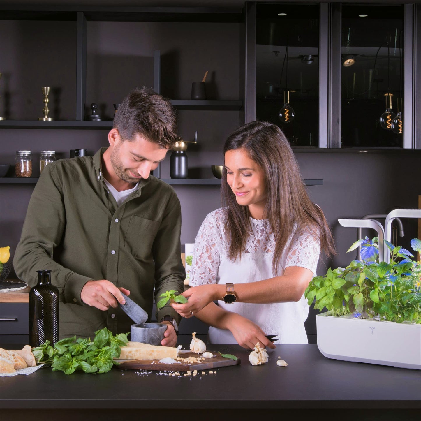 Véritable® Classic (White) - Indoor Vegetable Garden Made in France - Smart Autonomous Garden Delivered with 4 Ingots®.