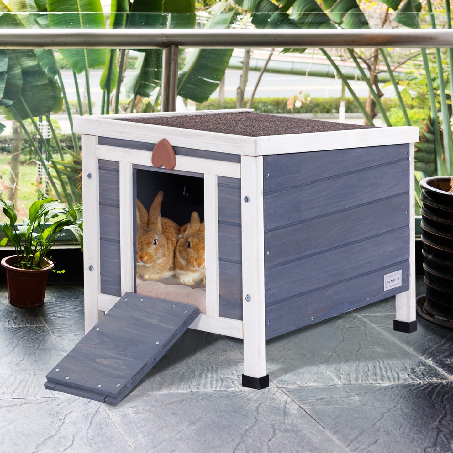 Petsfit Outdoor Cat House Weatherproof, Outside Shelter for Feral Cats, Rabbits, Chicken, Small Animal Houses & Habitats, Idea for Guinea Pigs Pigeons Ducks Tortoises