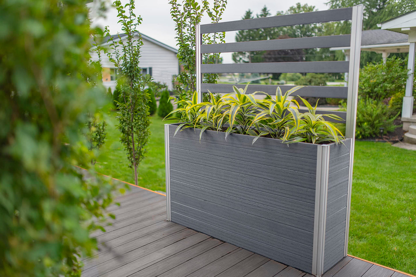 Vita Urbana 16 inch x 56 inch x 33 inch Embossed Vinyl Large Parklette Planter with Trellis, Slate Grey, Gray, Woodgrain, PVC, BPA and Pthalate Free, VT17634