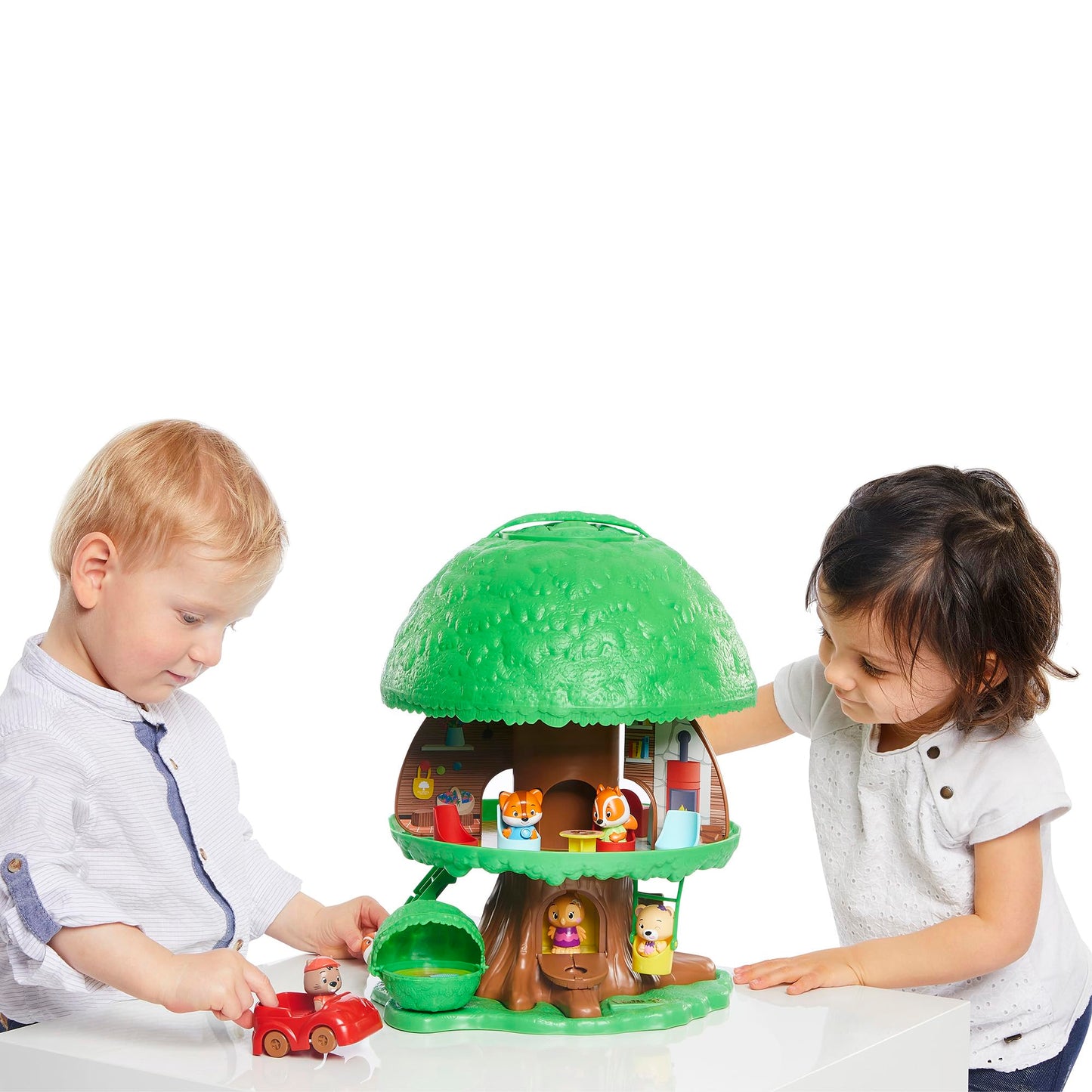 Timber Tots: The Magic Tree House - 16pc Nature Playset, 2 Animal Figurines, Toy Car & Furniture Accessories, Pop-Up Room Reveal, Kids-Toddlers 18Mo+