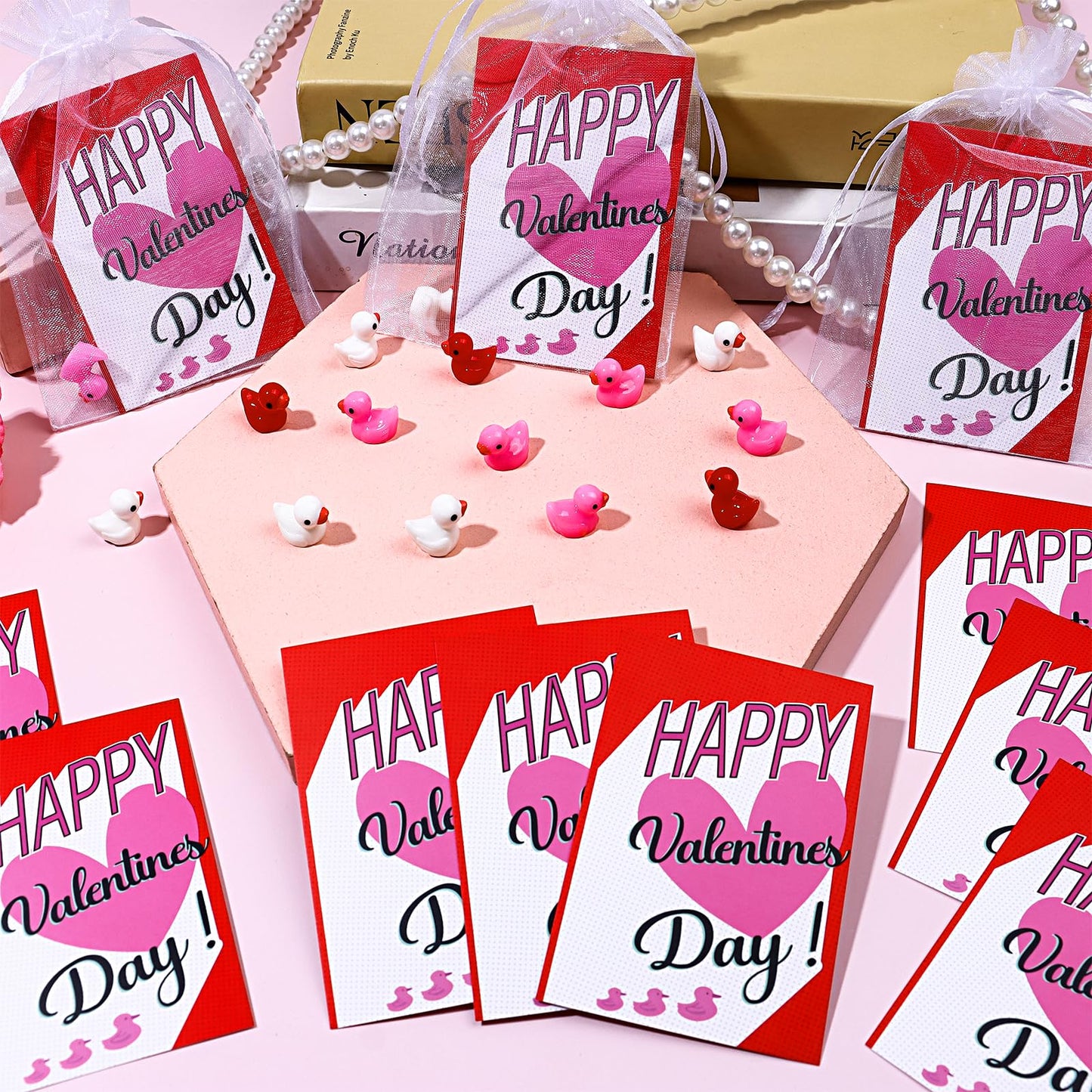 Youdaju 200 Pcs Valentine's Day Mini Resin Duck Figurines Cute Ducks Miniature Fairy Garden Ducks with Card Organza Bag Micro Dollhouse Decor Charms Beads for Garden DIY Landscape Aquarium Home
