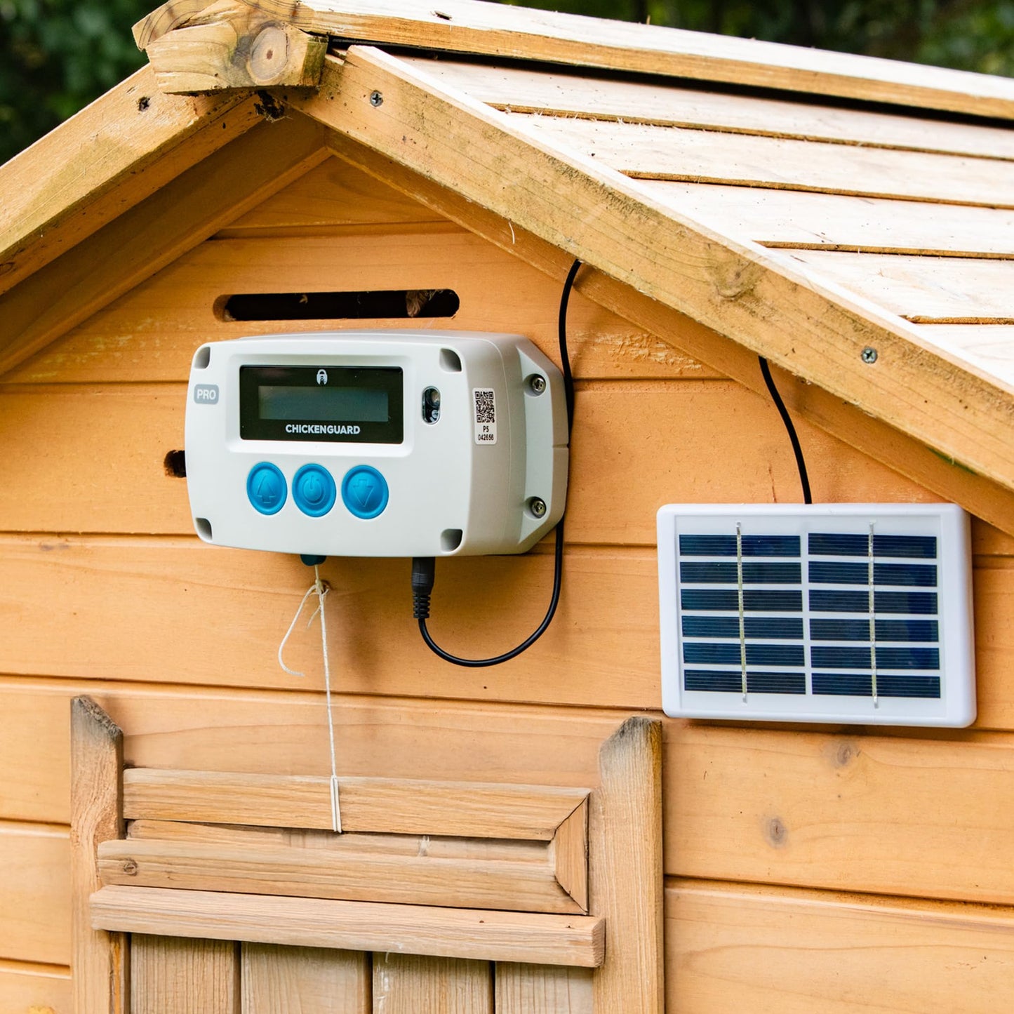 ChickenGuard Automatic Chicken Coop Door Opener, Power by Solar/Batteries/Electric. Strong Motor Lifts 2kg; Timer/Light Sensing; Motor Units only or Combination Kits (PRO + Solar Kit)