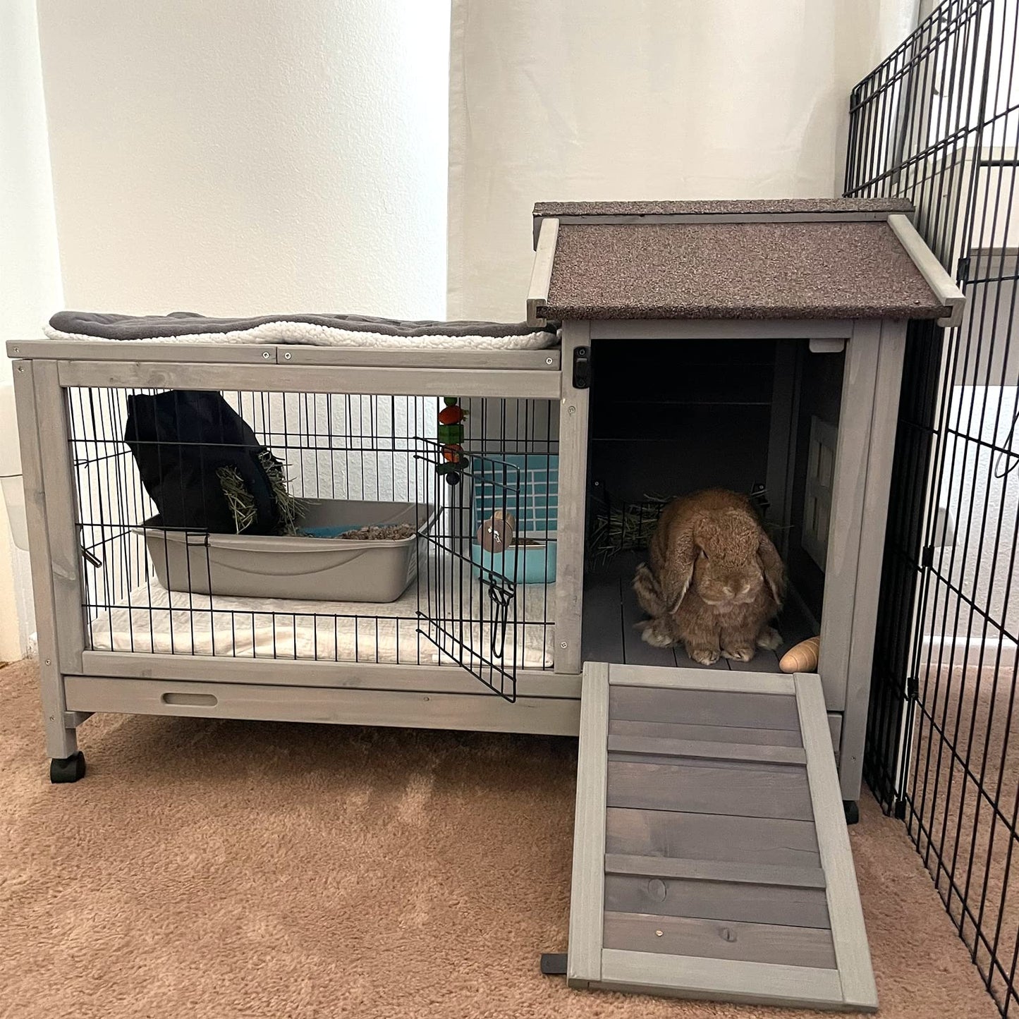 Rabbit Hutch Indoor Outdoor Rabbit Cage Bunny Cage with Run,No Leak Pull Out Tray,Wire Fence