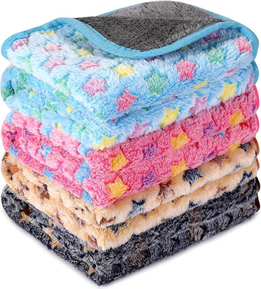 Reginary 4 Pcs Waterproof Guinea Pig Blankets Washable Small Animal Fleece Bedding Absorbent Guinea Pig Cage Liners Reusable Pet Pee Pad Sleep Mat for Hamster Ferret(Star Pattern,35 x 24 Inch)