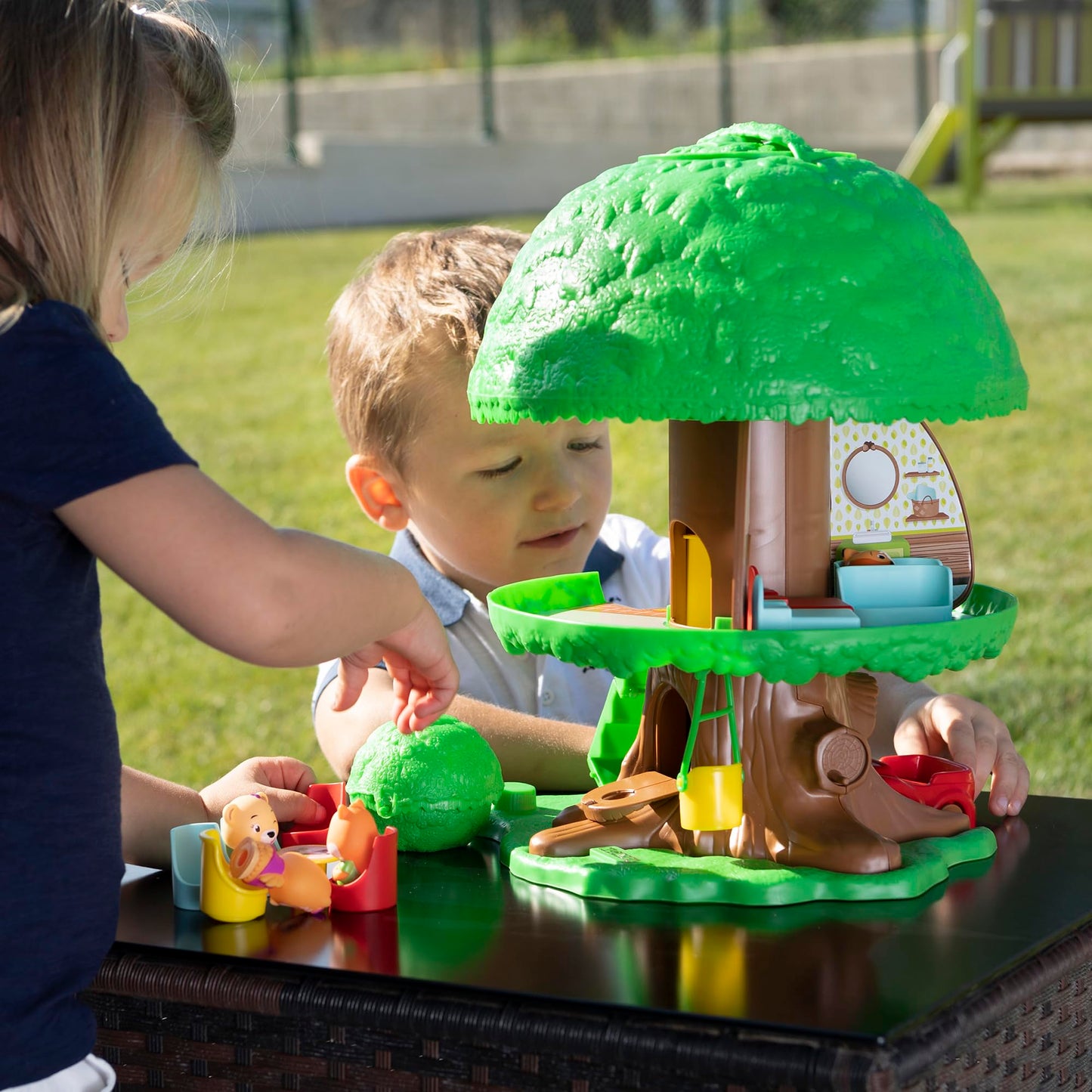 Timber Tots: The Magic Tree House - 16pc Nature Playset, 2 Animal Figurines, Toy Car & Furniture Accessories, Pop-Up Room Reveal, Kids-Toddlers 18Mo+