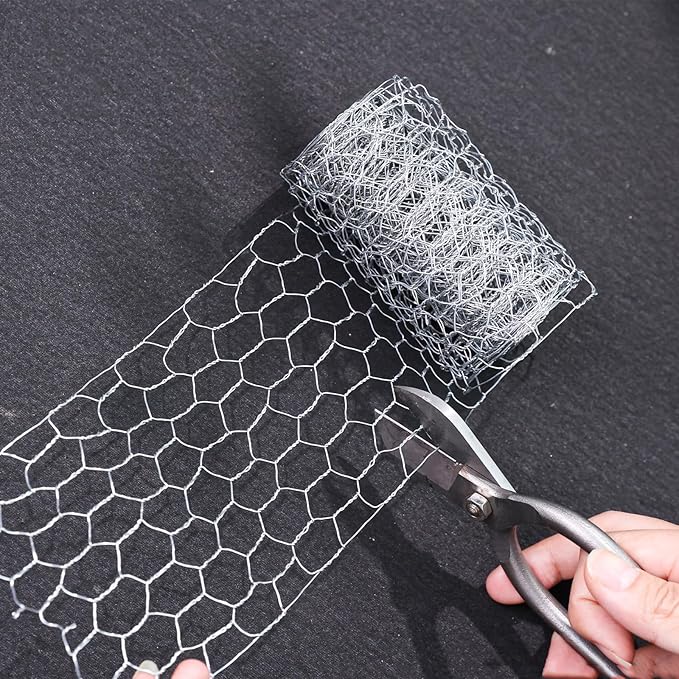 Chicken Wire for Crafts, Wire Netting Hexagonal Garden Poultry Chicken Wire Netting, Pet/Rabbit/Chicken Wire Fencing,0.8inch Hexagonal Galvanized PVC Coated Mesh Fence (Silver, 15.7"x236")