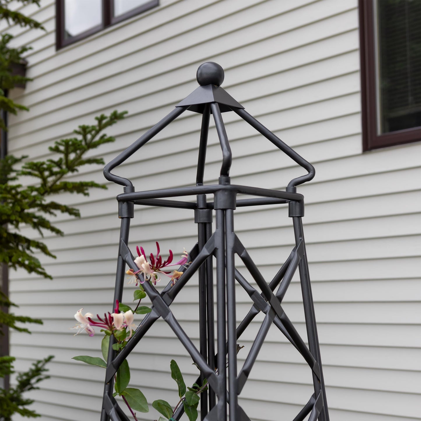 Lattice Obelisk