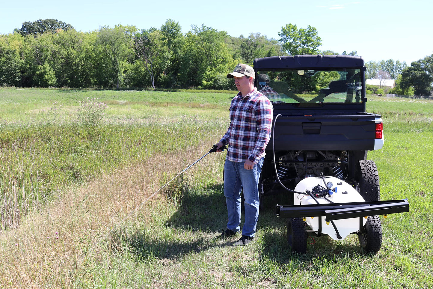 Master Mfg 36-Gallon Premium Pull-Behind Trailer Broadcast Sprayer - 10ft Swath, 3.0GPM, 60PSI Max