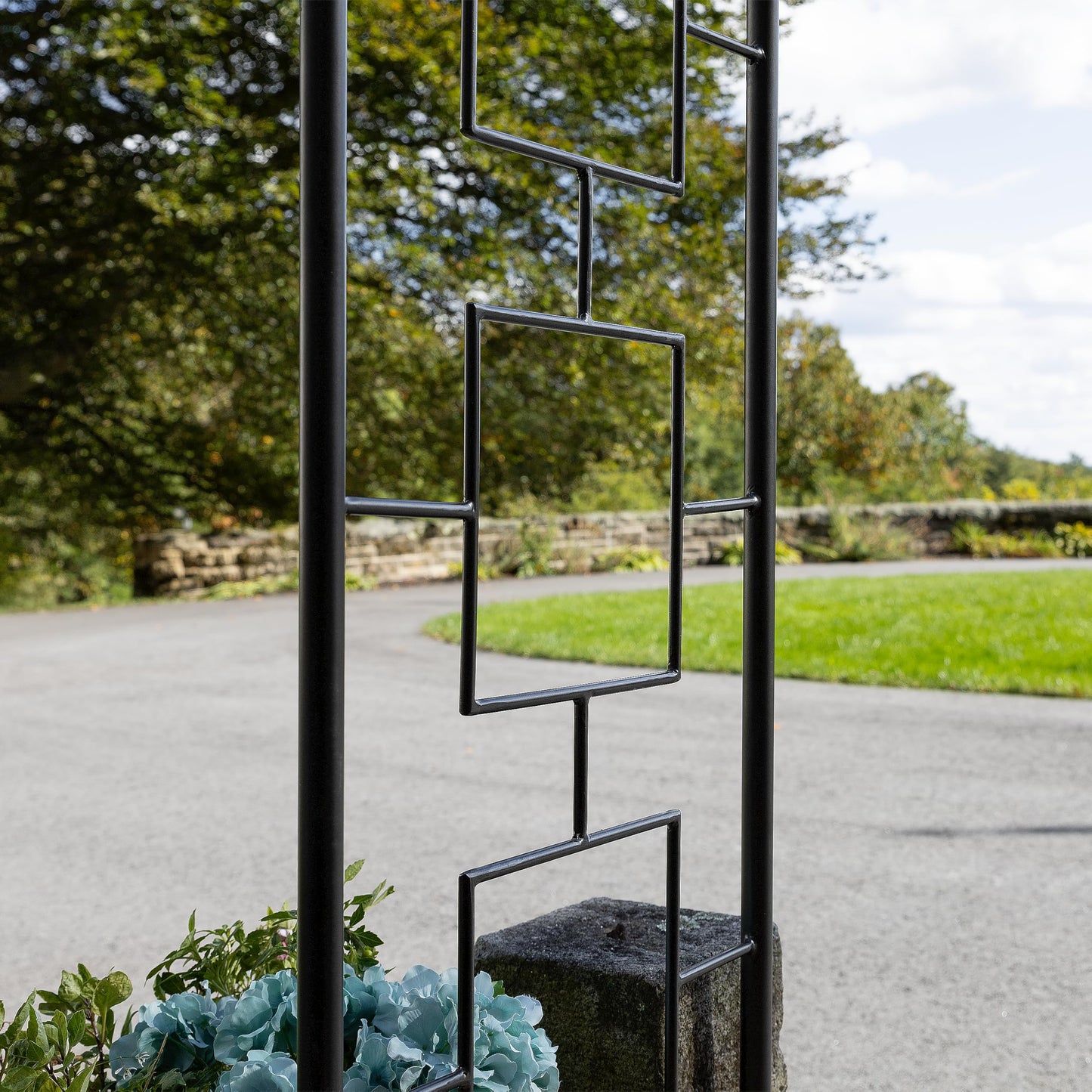 Modern Arbor