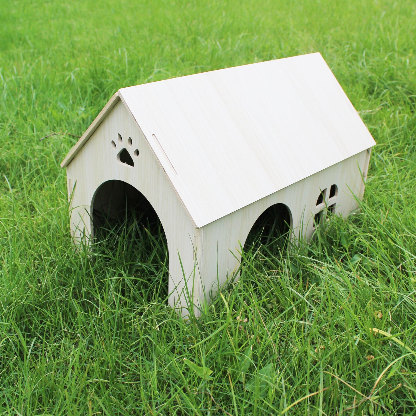 Amonk Guinea Pig Hideout 15x9x10 inch Large Size Wooden House with Window and Roof Wood Hut Habitats Decor for Bunny, Chinchillas, Dwarf Rabbits, Hamsters, and Other Small Pet Animals