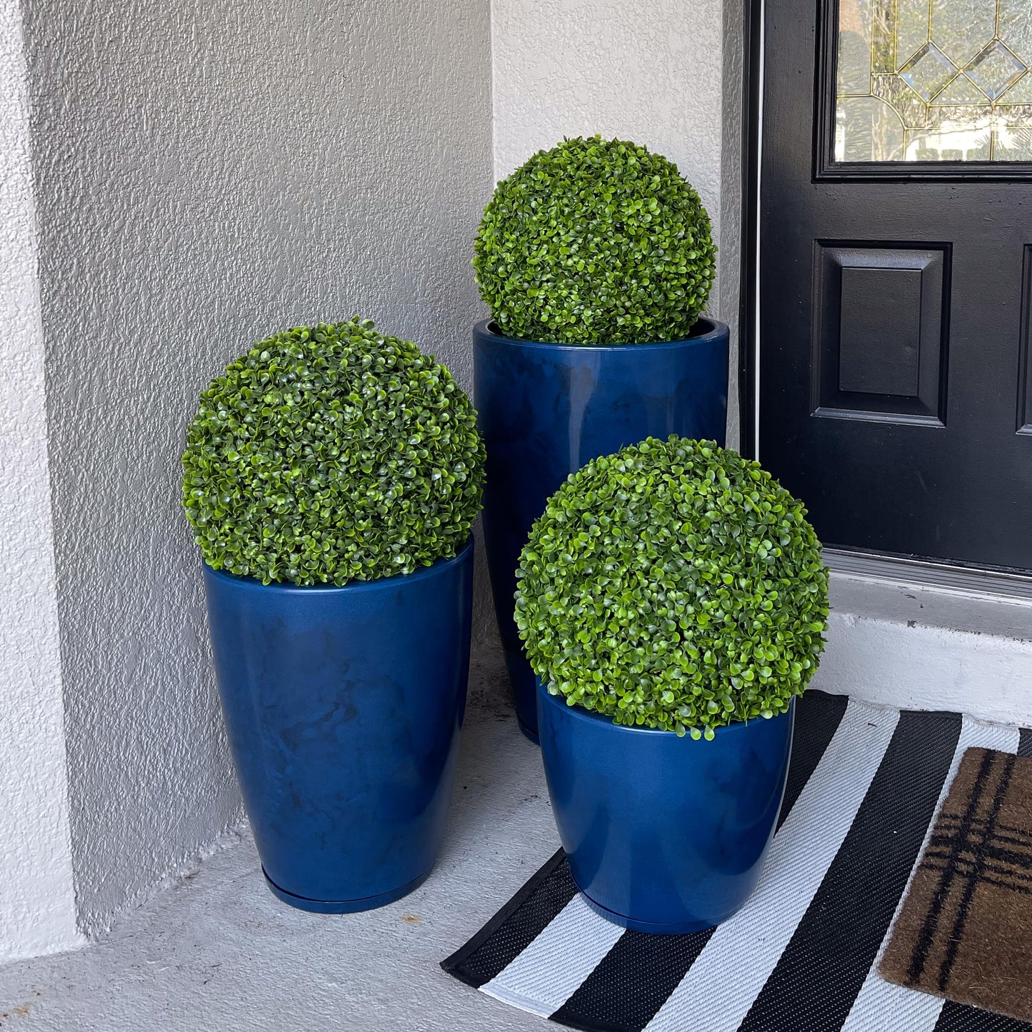 FLORIDIS Plastic Plant Pot, Blue Marble Effect, Set of 3 (11+17+25 inch) with Drainage Hole and Saucer. Outdoor and Indoor Set of Black planters for patios, Front Porch.