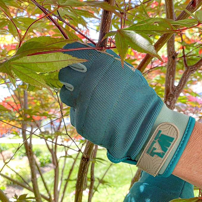 Wells Lamont Women's High Dexterity Adjustable Work and Gardening Gloves, Green, Small (7754S)